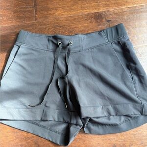Athleta Black Women's Shorts size 8